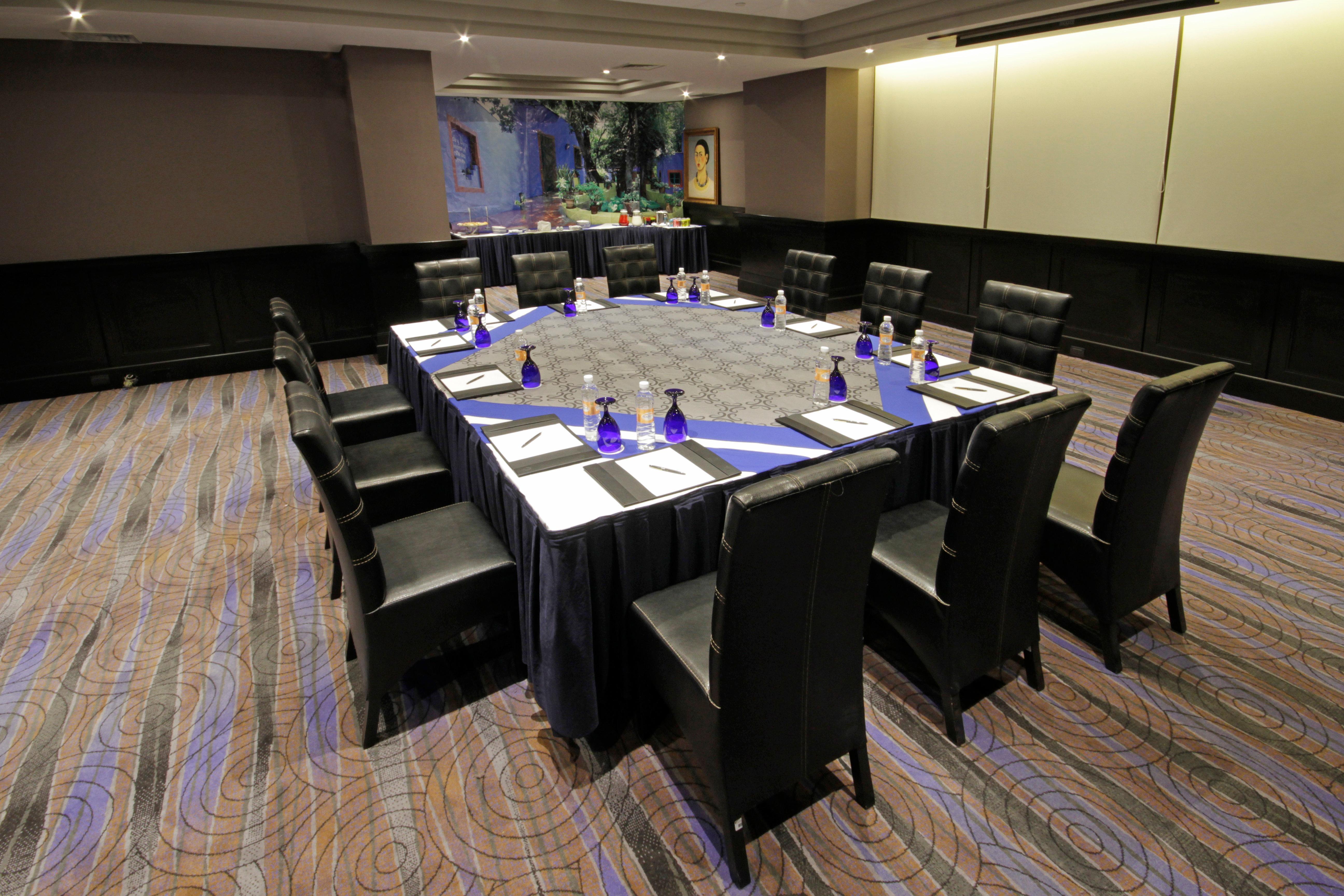Presidente Intercontinental Guadalajara By Ihg Hotell Zapopan Exteriör bild