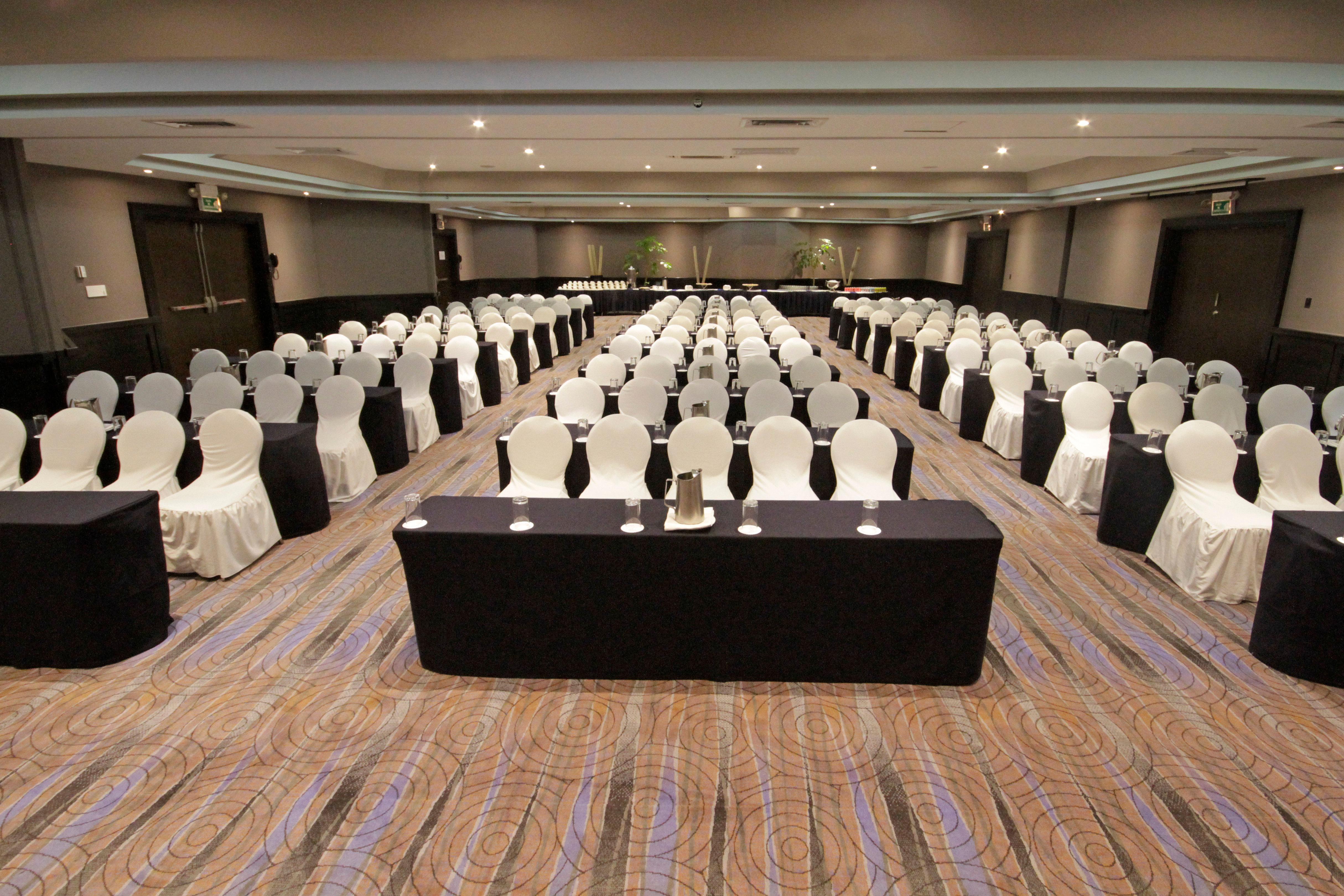 Presidente Intercontinental Guadalajara By Ihg Hotell Zapopan Exteriör bild