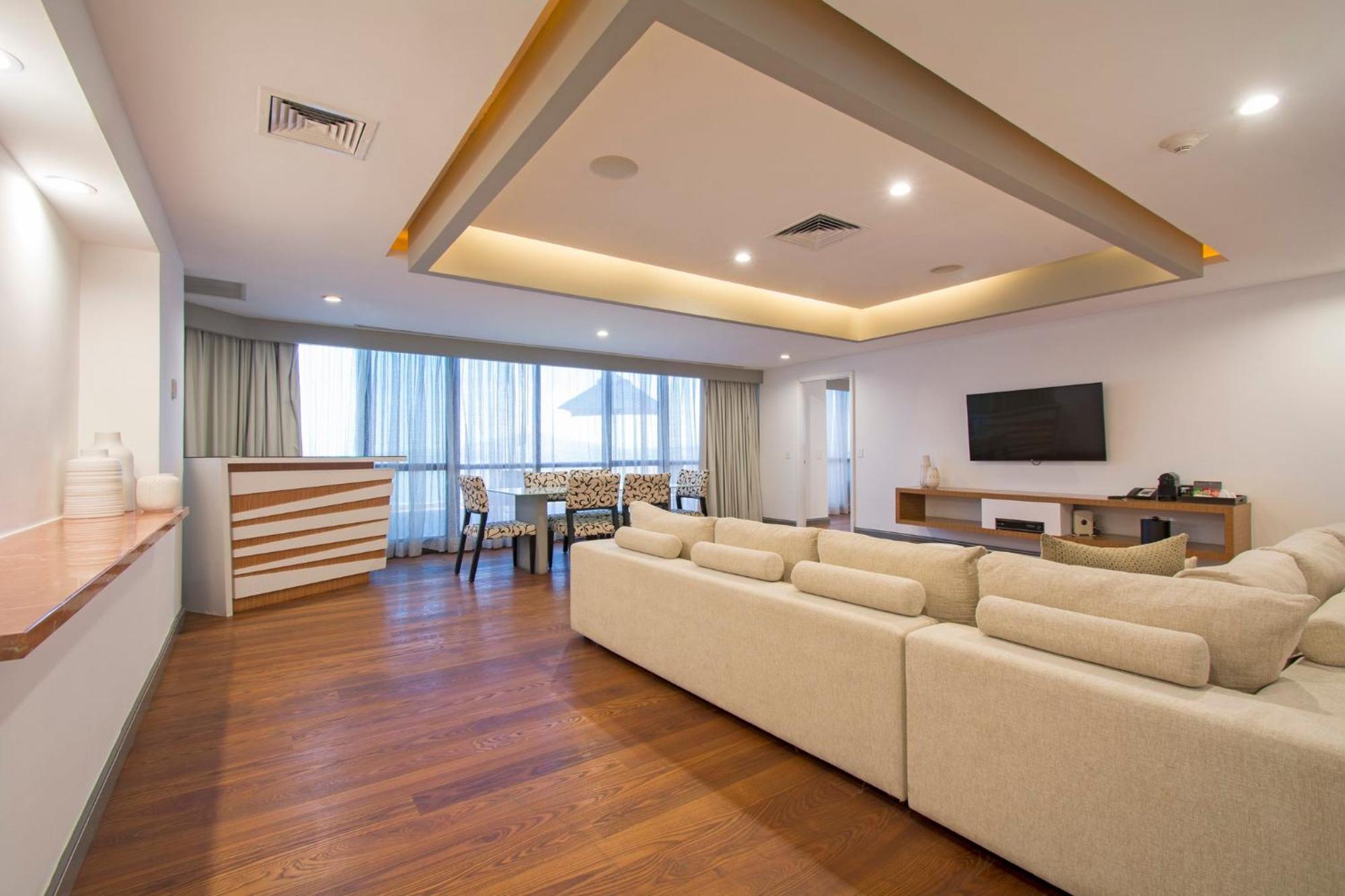Presidente Intercontinental Guadalajara By Ihg Hotell Zapopan Exteriör bild
